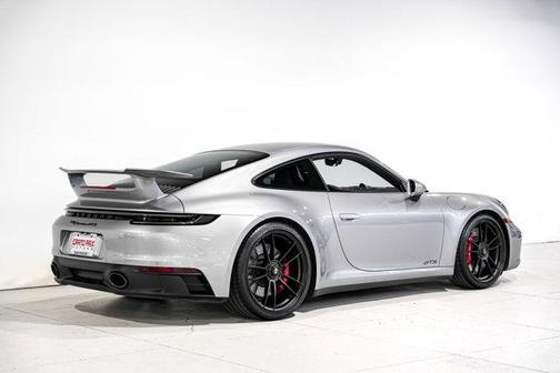 2022 Porsche 911 Carrera GTS