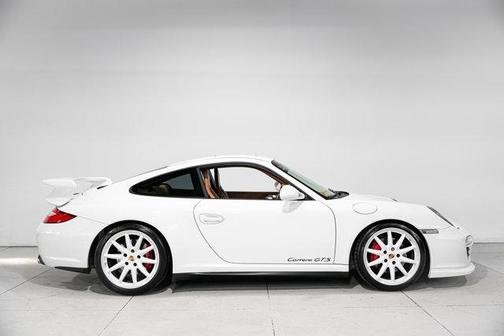 2011 Porsche 911 Carrera GTS