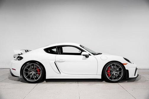 2020 Porsche 718 Cayman GT4