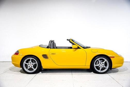 2004 Porsche Boxster 2dr Roadster 5-Spd Manual