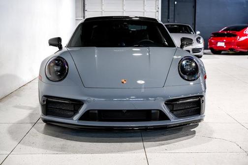 2023 Porsche 911 Carrera GTS