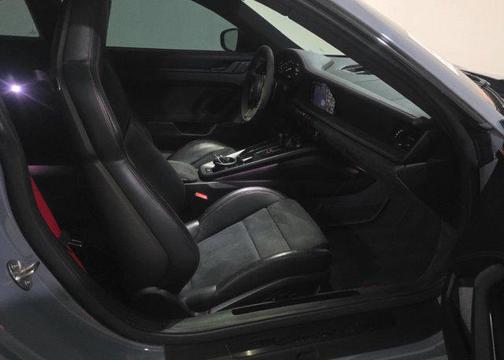 2023 Porsche 911 Carrera GTS