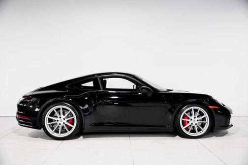 2022 Porsche 911 Carrera 4S