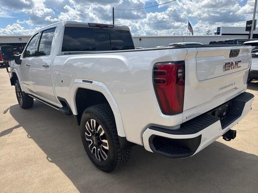 2024 GMC Sierra 2500 Denali