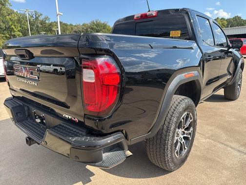 2023 GMC Canyon AT4