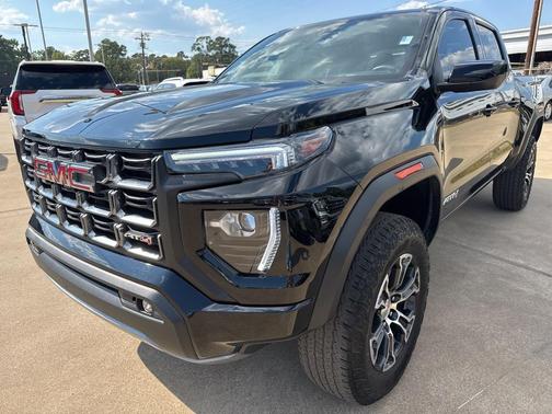 2023 GMC Canyon AT4