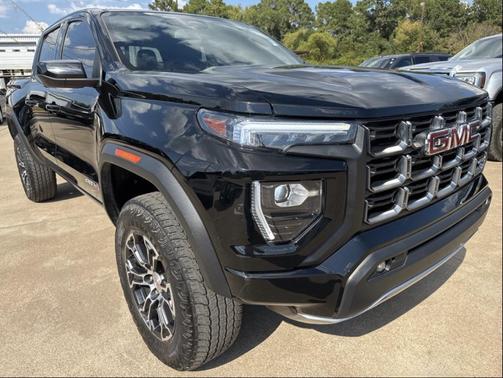 2023 GMC Canyon AT4