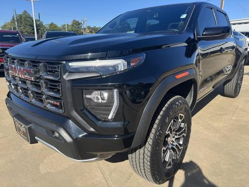 2023 GMC Canyon AT4