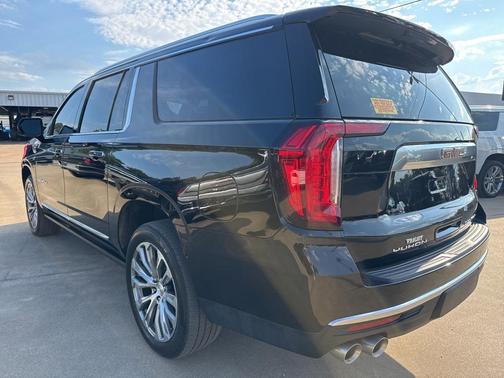 2022 GMC Yukon XL Denali