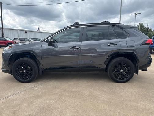 2024 Toyota RAV4 Hybrid SE