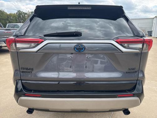 2024 Toyota RAV4 Hybrid SE