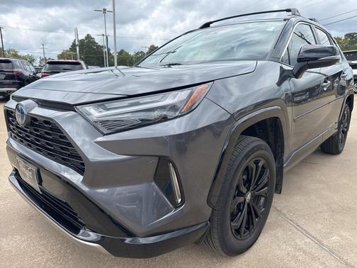 2024 Toyota RAV4 Hybrid SE