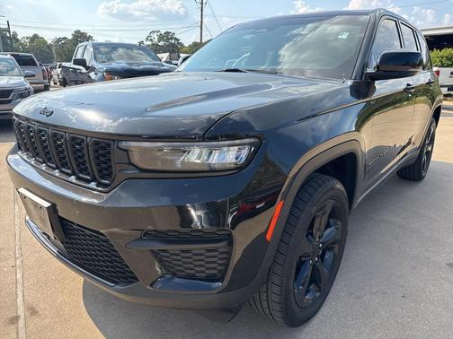 2023 Jeep Grand Cherokee Altitude