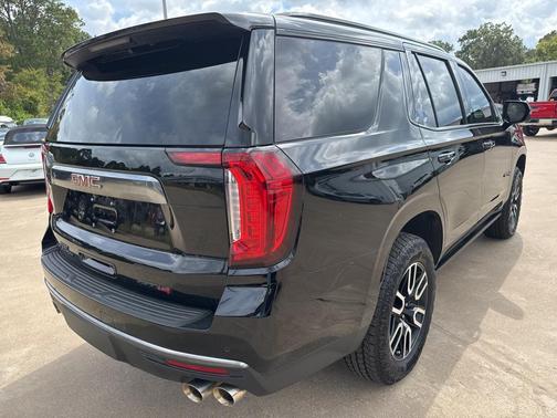 2023 GMC Yukon 4WD AT4