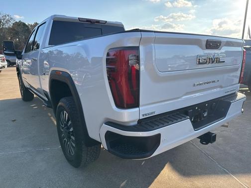 2025 GMC Sierra 3500 Denali