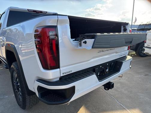 2025 GMC Sierra 3500 Denali