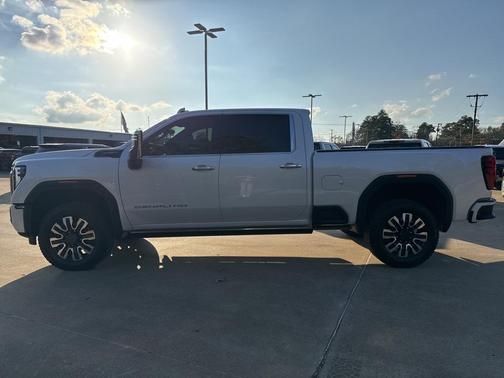 2025 GMC Sierra 3500 Denali