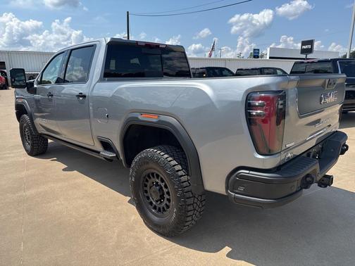 2025 GMC Sierra 2500 AT4