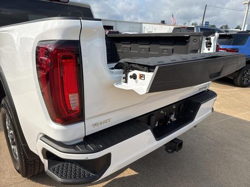 2023 GMC Sierra 2500 AT4