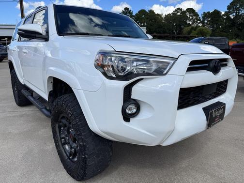 2022 Toyota 4Runner SR5 Premium