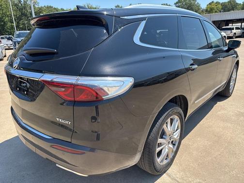 2023 Buick Enclave Premium FWD