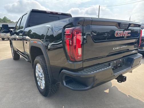 2023 GMC Sierra 2500 Denali