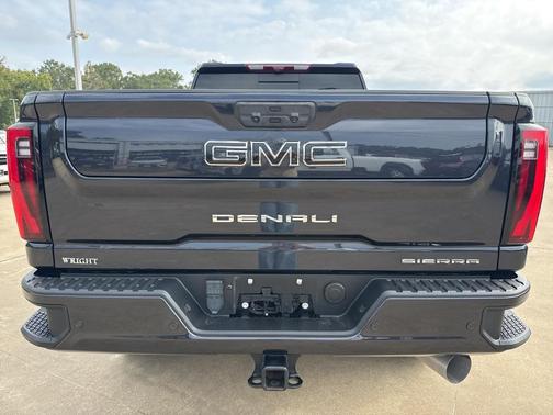 2024 GMC Sierra 2500 Denali