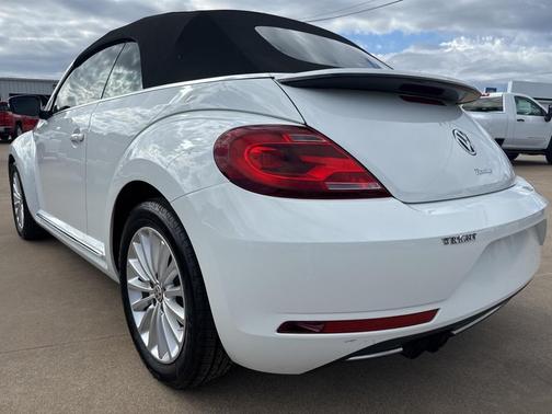 2019 Volkswagen Beetle 2.0T S
