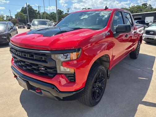 2024 Chevrolet Silverado 1500 Custom Trail Boss