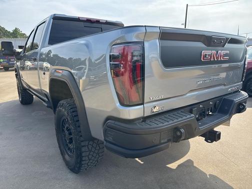 2025 GMC Sierra 2500 AT4