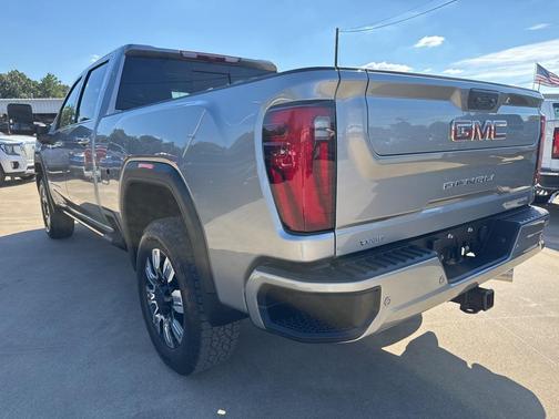 2025 GMC Sierra 2500 Denali