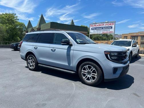 Gray Metallic 2025 Ford Expedition Active