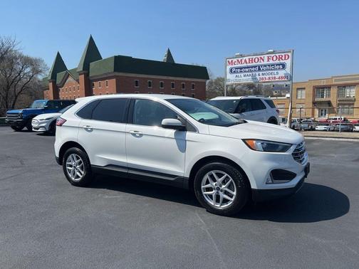White Metallic 2022 Ford Edge SEL