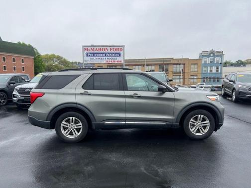 Silver Spruce Metallic 2020 Ford Explorer XLT