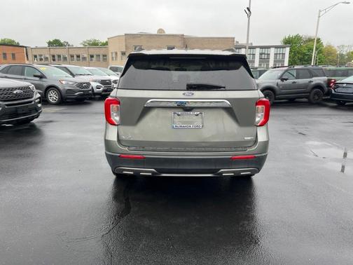 Silver Spruce Metallic 2020 Ford Explorer XLT
