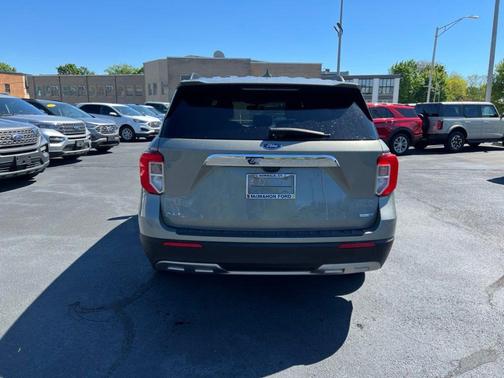 Silver Spruce Metallic 2020 Ford Explorer XLT