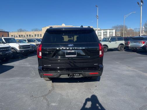 Black Metallic 2025 Ford Expedition Max Active