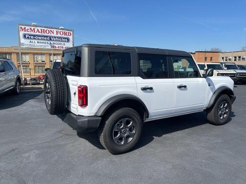 Oxford White 2025 Ford Bronco Big Bend