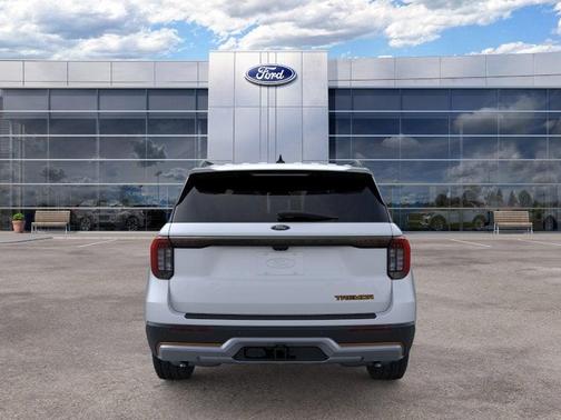 Space White Metallic 2026 Ford Explorer Tremor