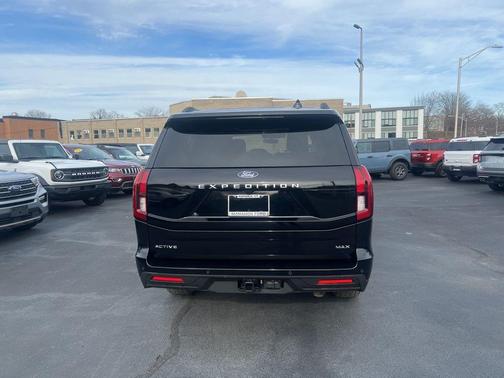 2025 Ford Expedition Max Active