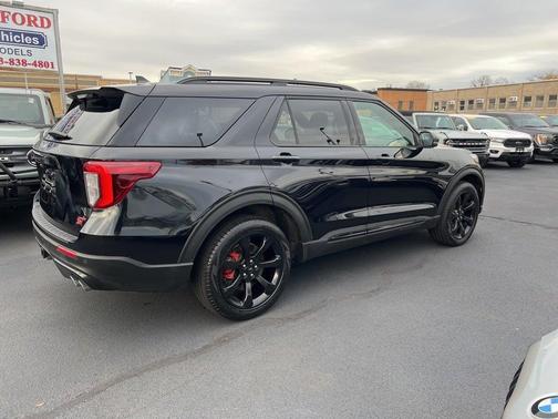 2023 Ford Explorer ST