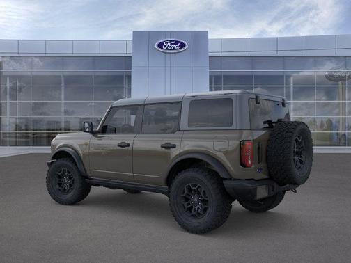 Gray 2026 Ford Bronco Badlands
