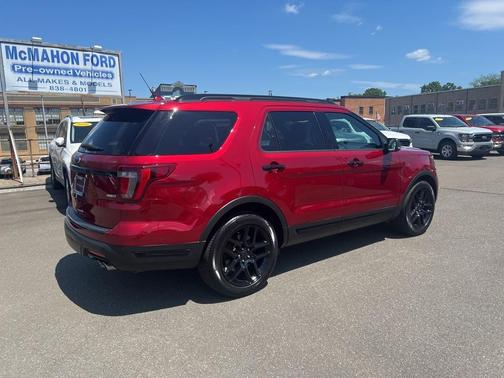 2018 Ford Explorer sport