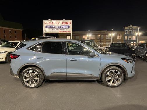 2023 Ford Escape Platinum