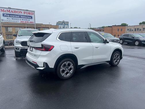 White Metallic 2024 BMW X1 xDrive28i