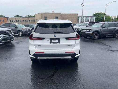 White Metallic 2024 BMW X1 xDrive28i