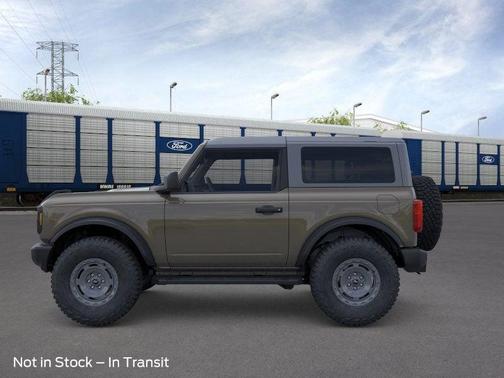 2025 Ford Bronco Base