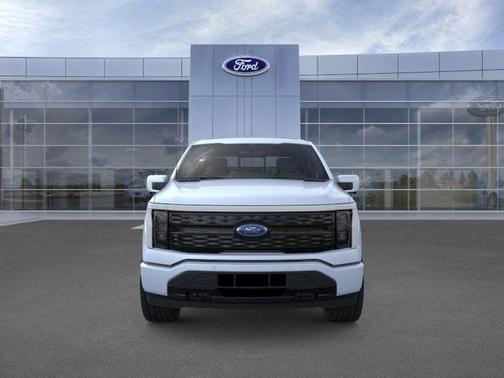 2022 Ford F-150 Lightning 
