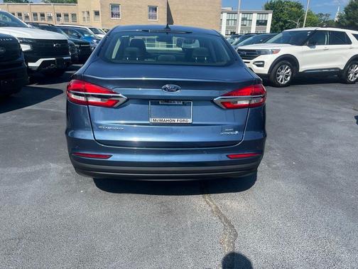Blue Metallic 2019 Ford Fusion Hybrid SE