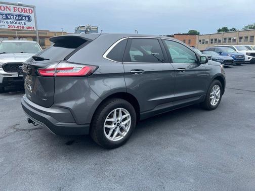 Gray Metallic 2024 Ford Edge SEL
